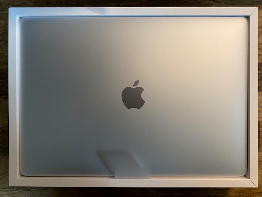 MacBookPro2020開封画像
